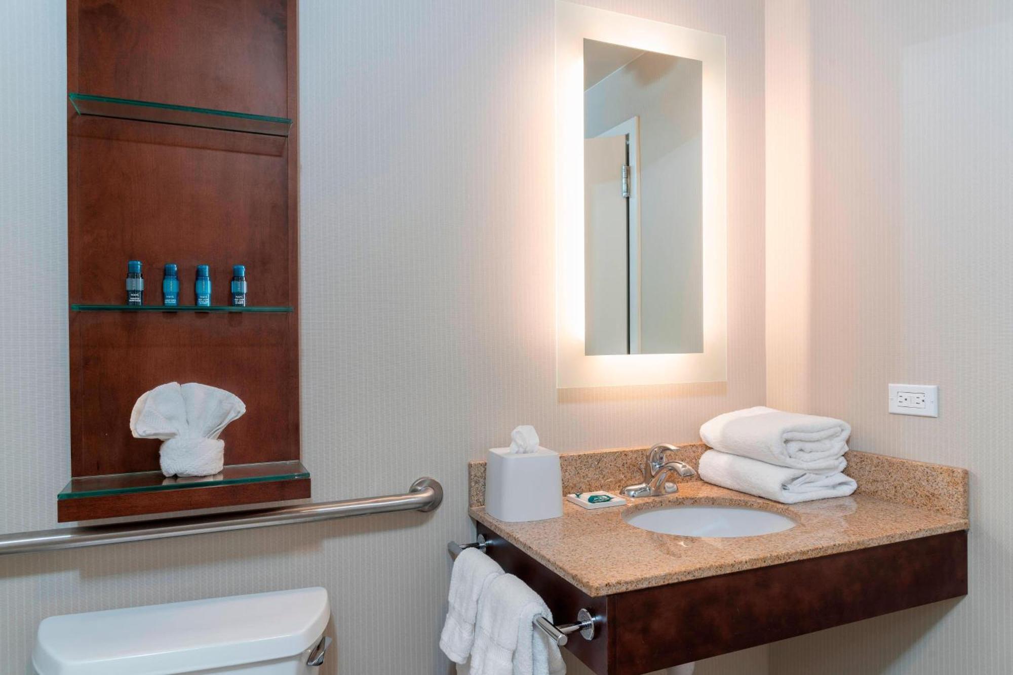 Delta Hotels By Marriott Kalamazoo Conference Center Zewnętrze zdjęcie